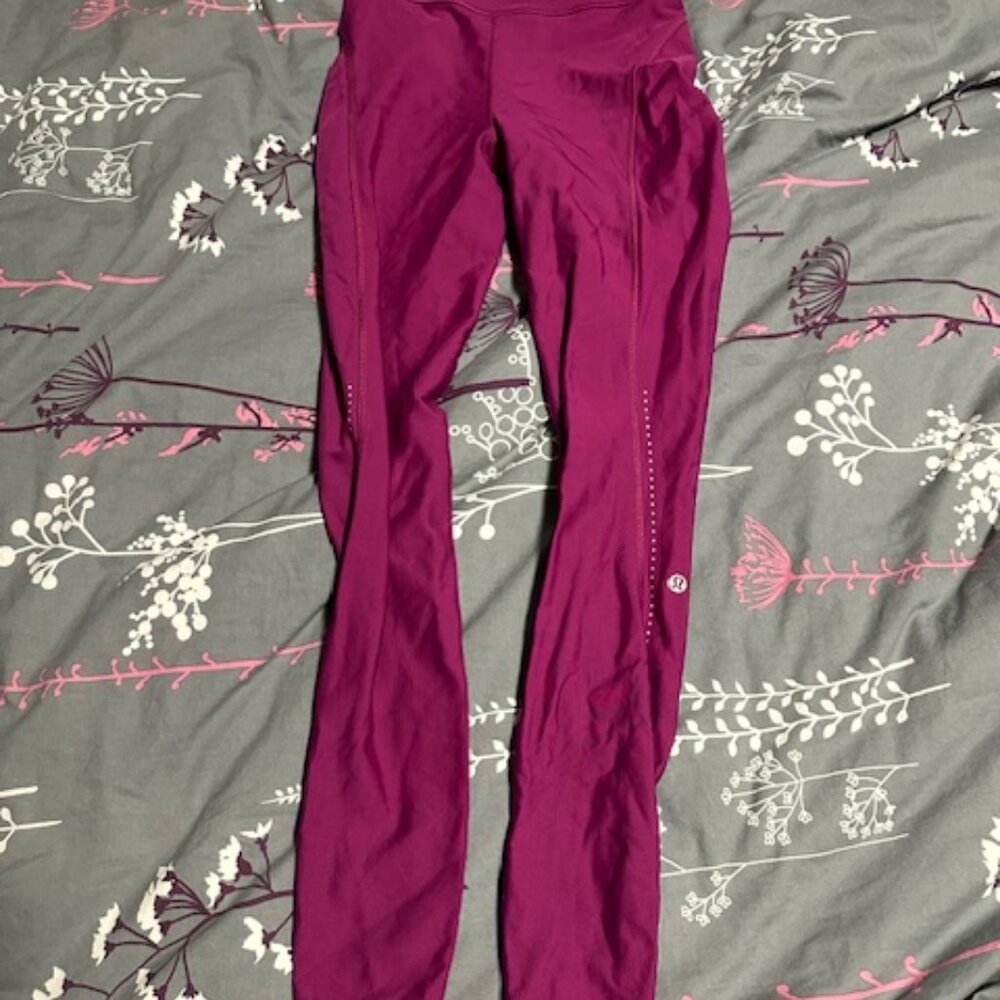 Lululemon size 4 Base Pace fleece lined tights